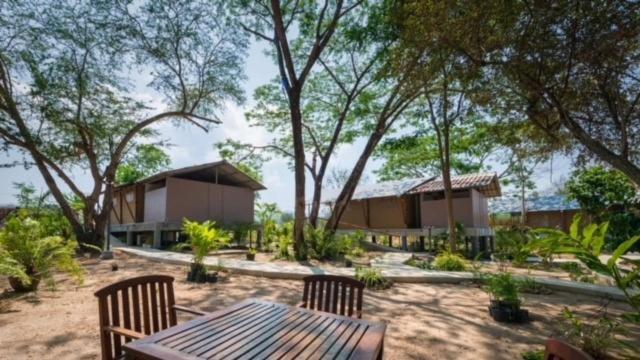 Elephant View Camp Ban Huai Thawai Exteriör bild